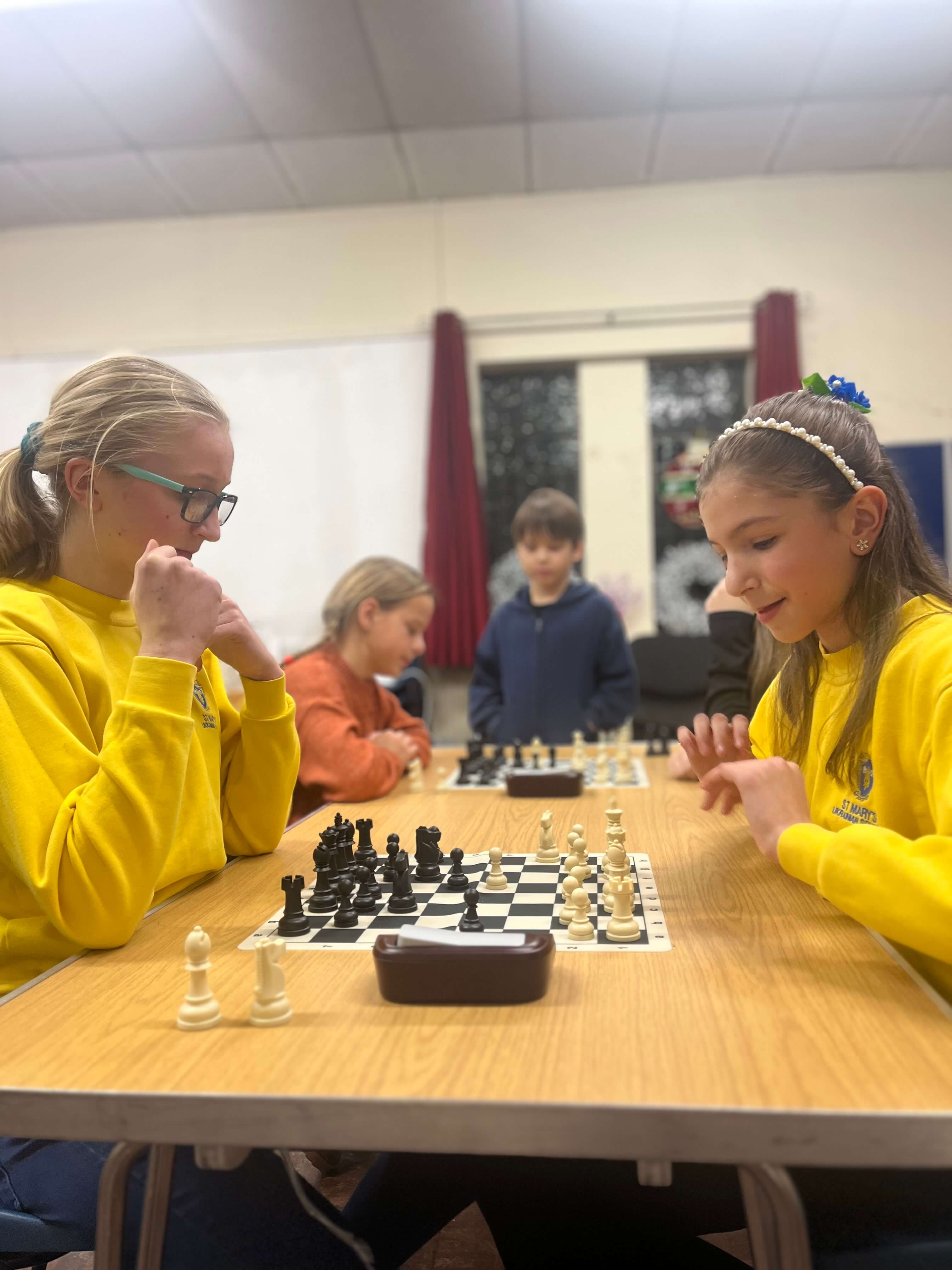 Children at a Chess4U kids chess class in Glasgow